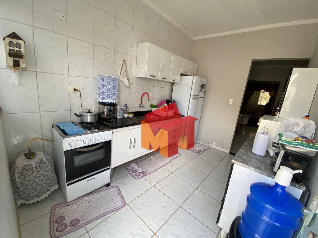 Casa à venda com 2 quartos, 120m² - Foto 14