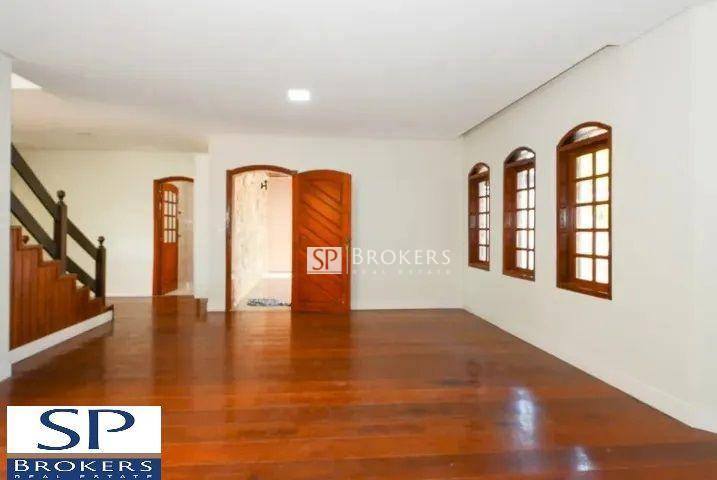 Casa à venda e aluguel com 5 quartos, 360m² - Foto 9