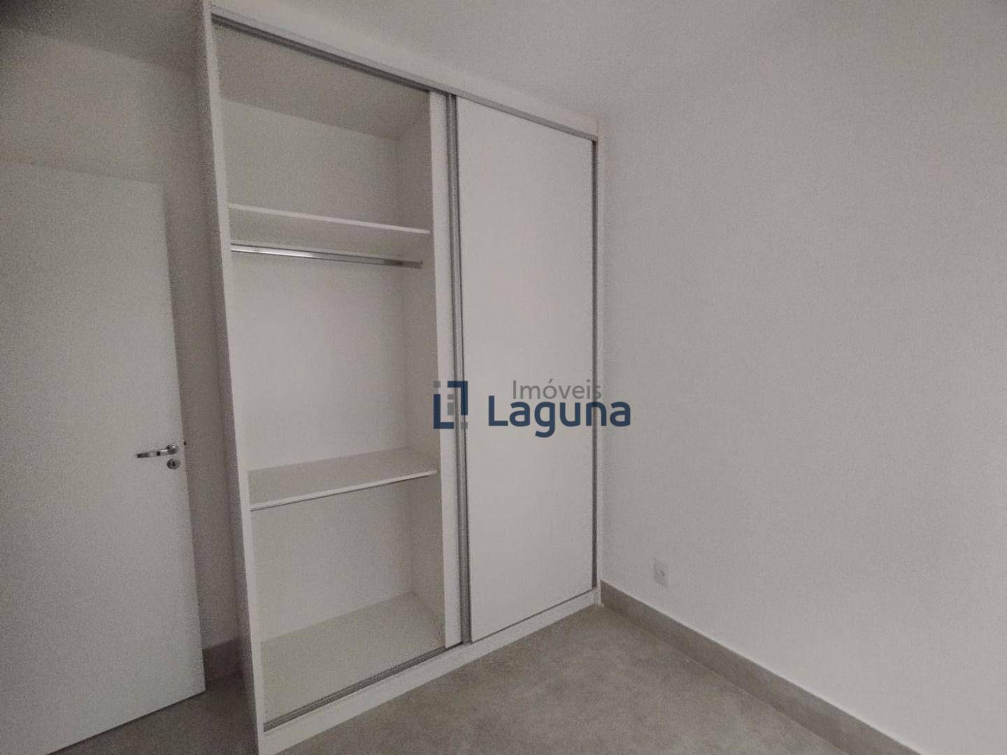 Apartamento para alugar com 2 quartos, 70m² - Foto 15