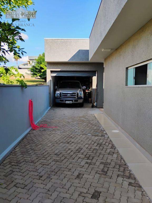 Chácara à venda com 4 quartos, 339m² - Foto 4
