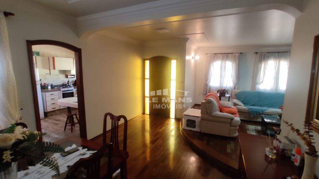 Casa à venda com 4 quartos, 196m² - Foto 8