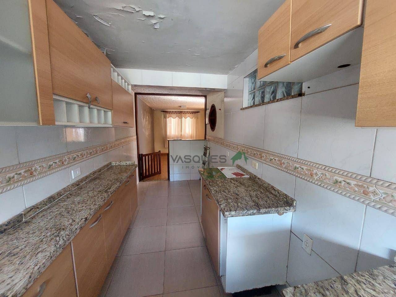 Casa à venda com 4 quartos, 195m² - Foto 6