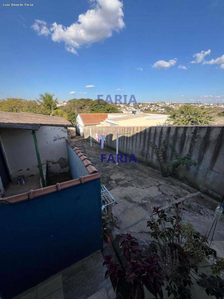 Casa à venda com 3 quartos, 173M2 - Foto 14