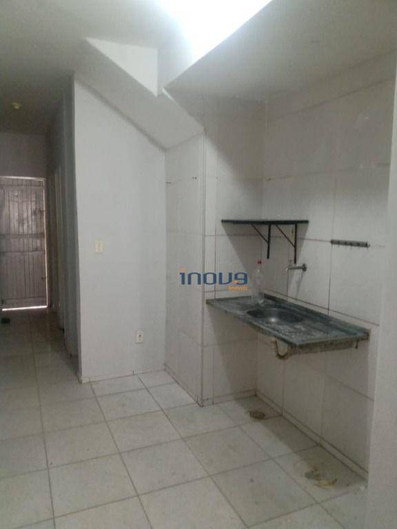 Casa à venda com 3 quartos, 80m² - Foto 12