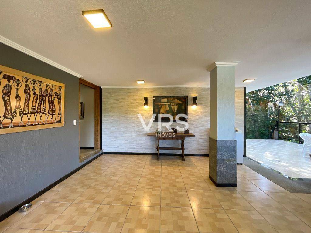 Casa de Condomínio à venda com 4 quartos, 250m² - Foto 37