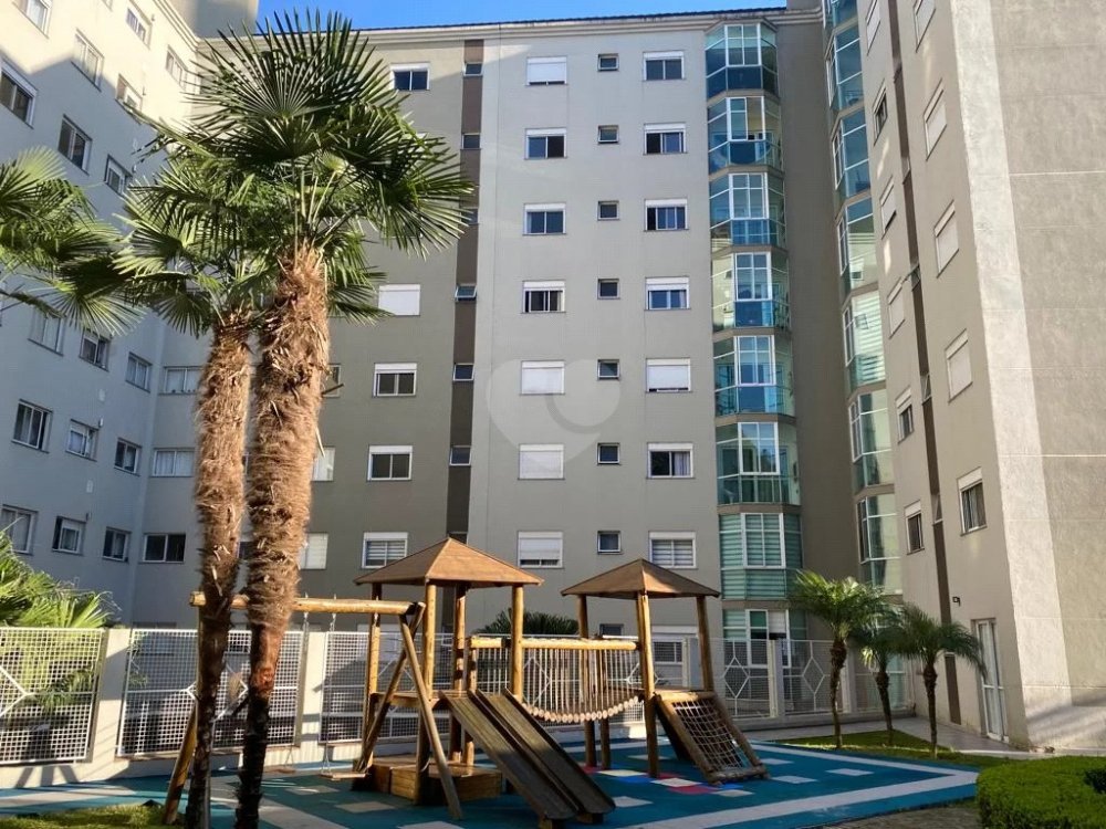 Apartamento à venda com 3 quartos, 100m² - Foto 1