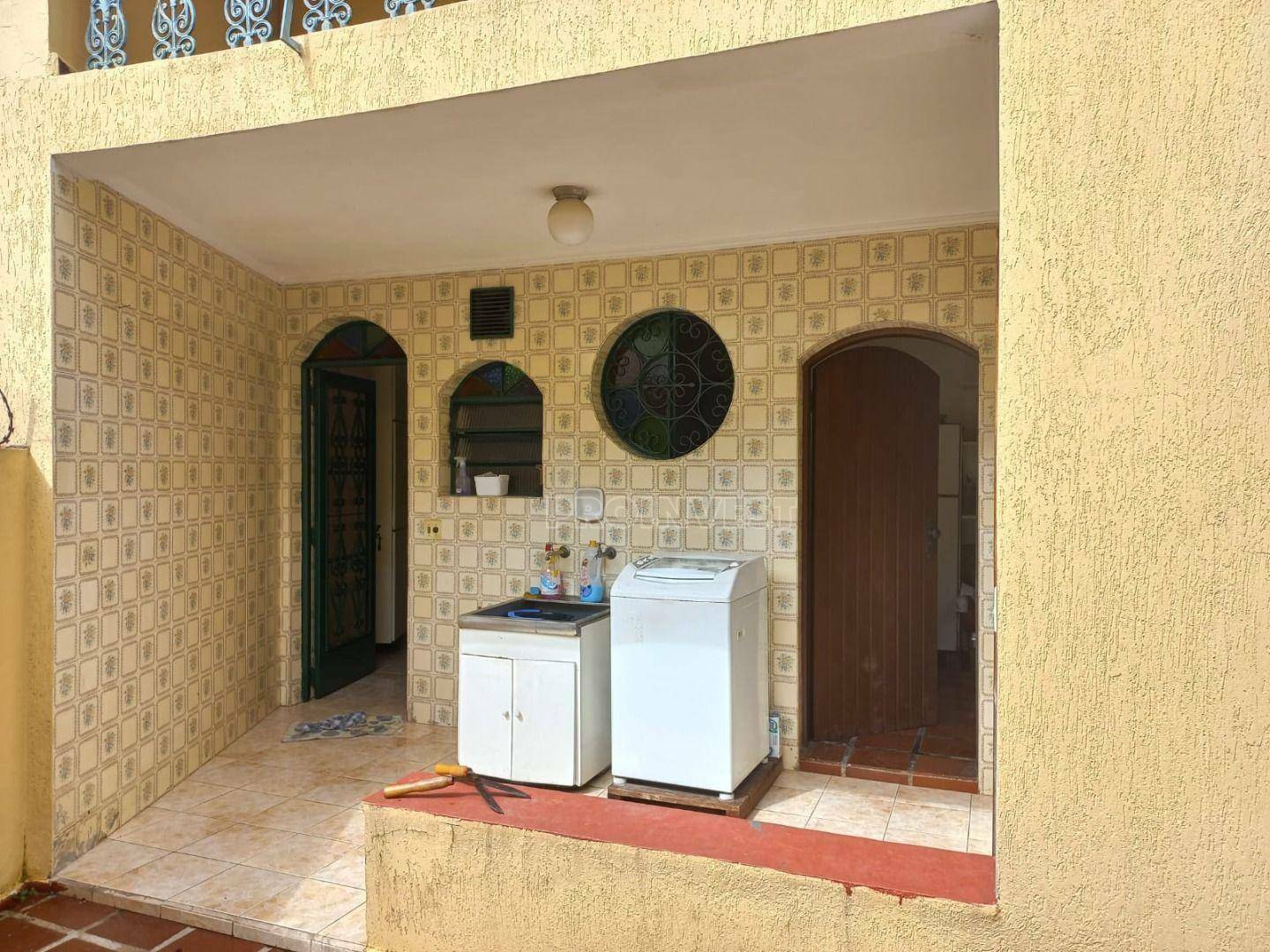 Casa à venda com 3 quartos, 236m² - Foto 25