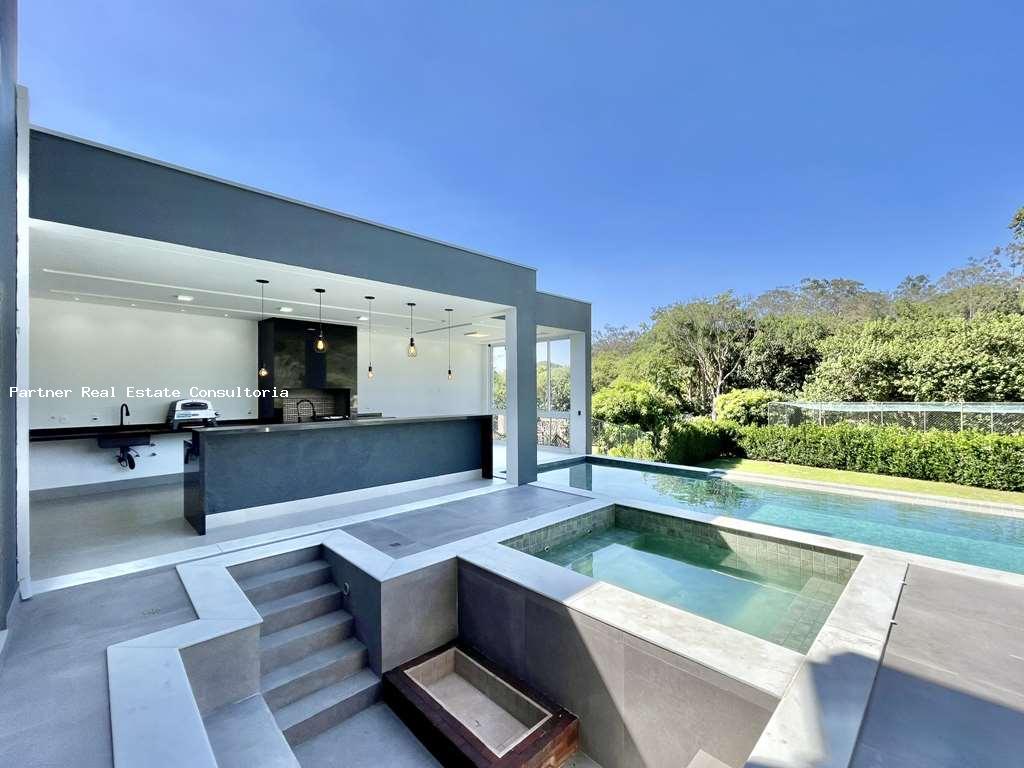Casa à venda com 4 quartos, 1056m² - Foto 31