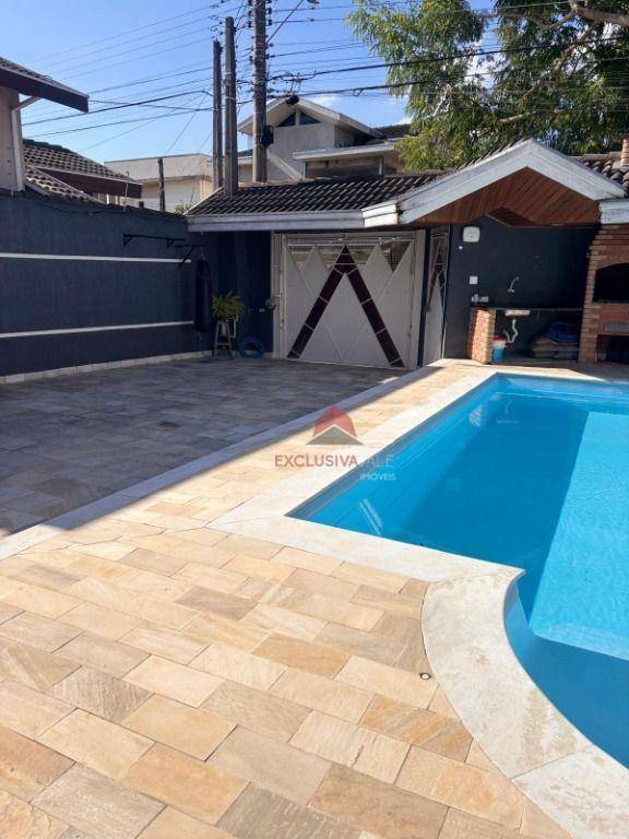 Casa, 3 quartos, 210 m² - Foto 3