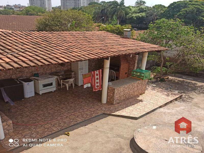 Casa à venda com 3 quartos, 260m² - Foto 8