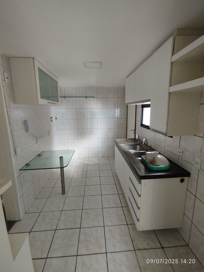 Apartamento para alugar com 3 quartos, 131m² - Foto 35