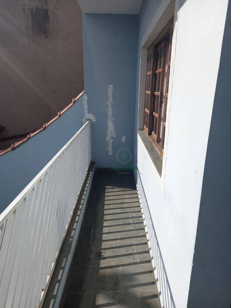 Sobrado à venda com 3 quartos, 200m² - Foto 12