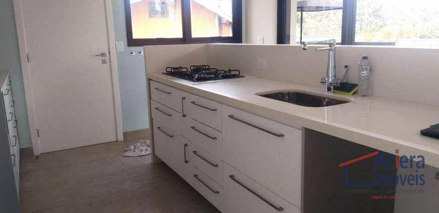 Casa para alugar com 4 quartos, 350m² - Foto 12