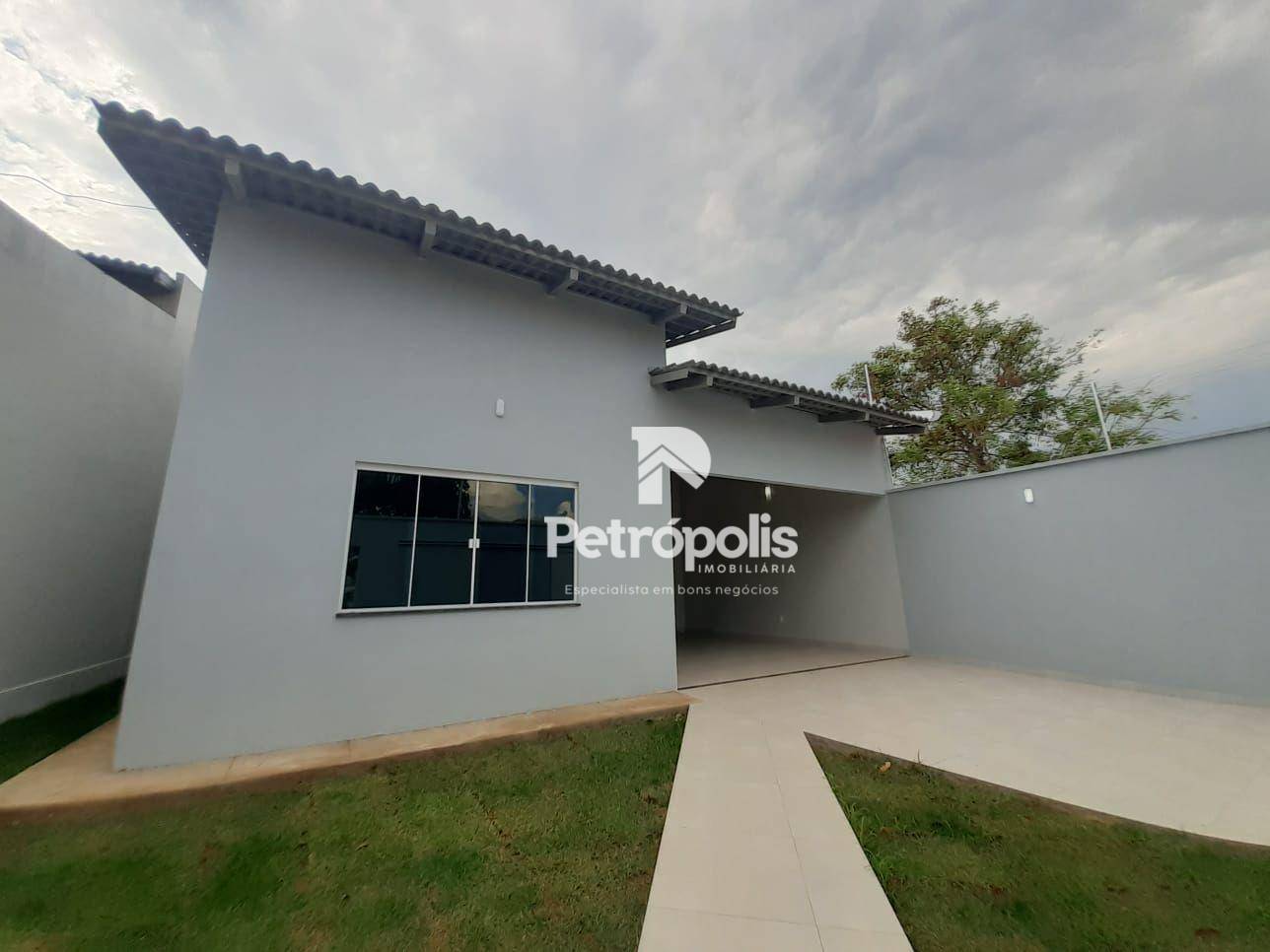 Casa à venda com 3 quartos, 143m² - Foto 1