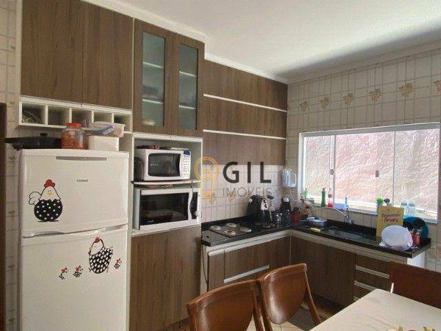 Sobrado à venda com 2 quartos, 140m² - Foto 3