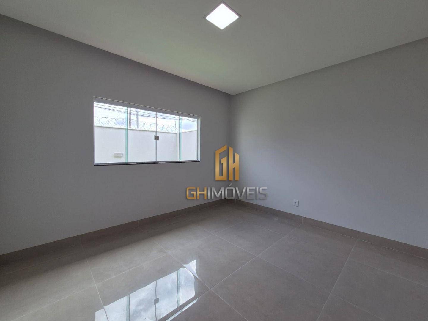 Casa à venda com 3 quartos, 110m² - Foto 9