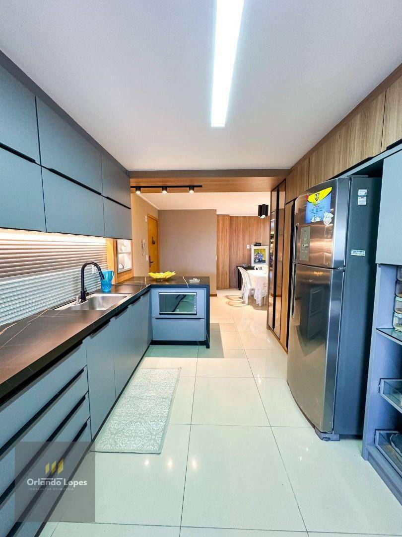 Cobertura à venda com 4 quartos, 295m² - Foto 13