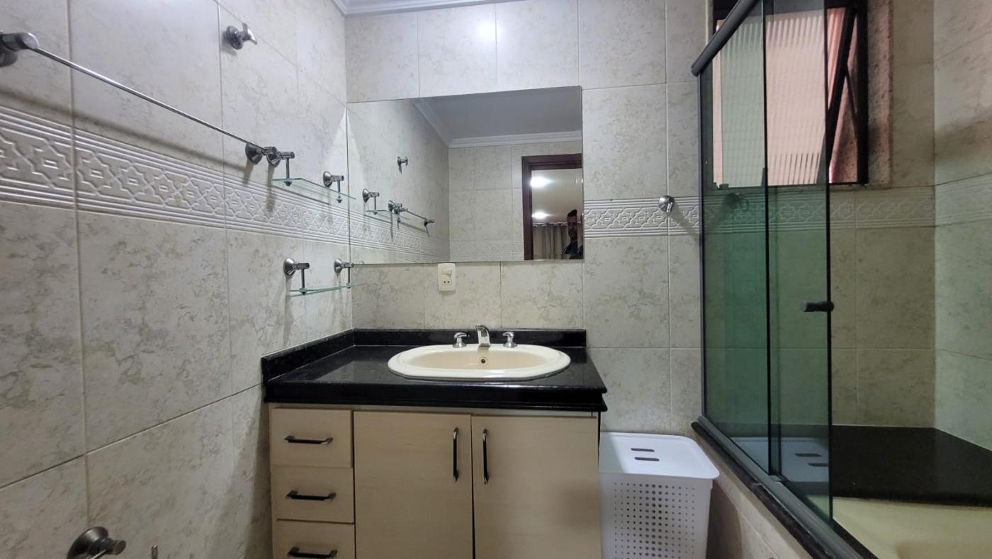 Apartamento à venda com 4 quartos, 196m² - Foto 15