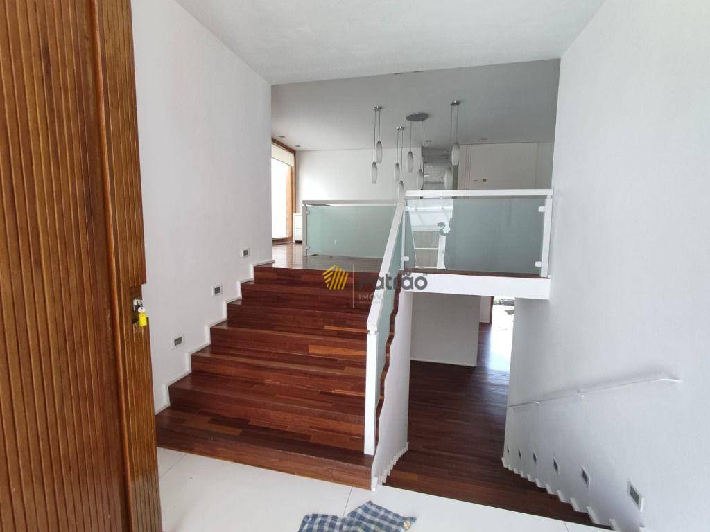 Sobrado à venda com 3 quartos, 500m² - Foto 7