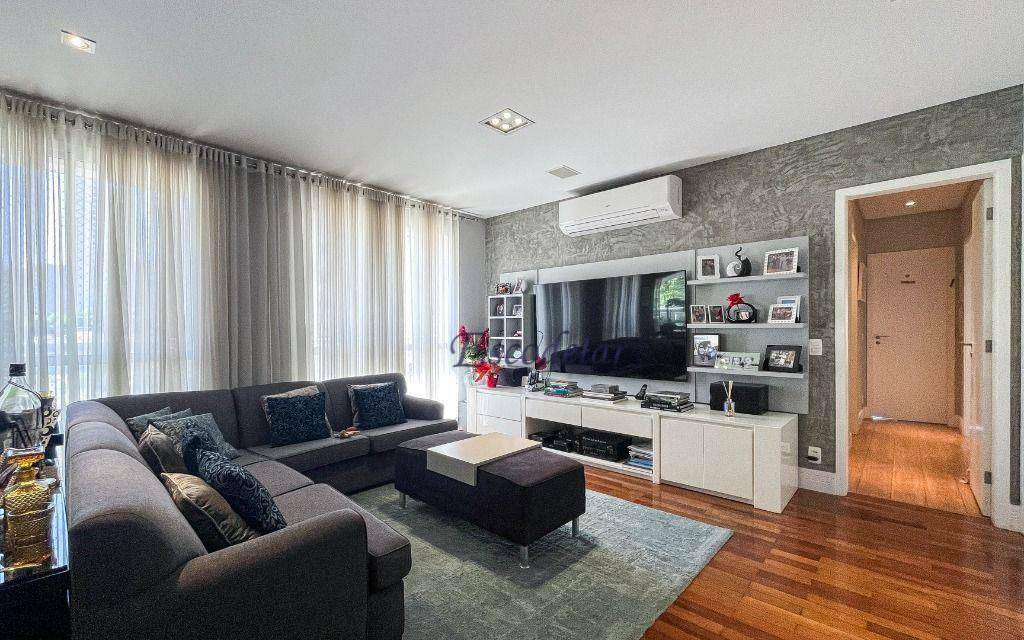 Apartamento à venda com 4 quartos, 232m² - Foto 1