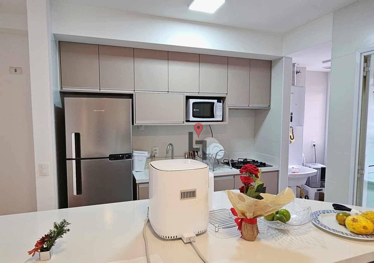 Apartamento à venda com 3 quartos, 86m² - Foto 2