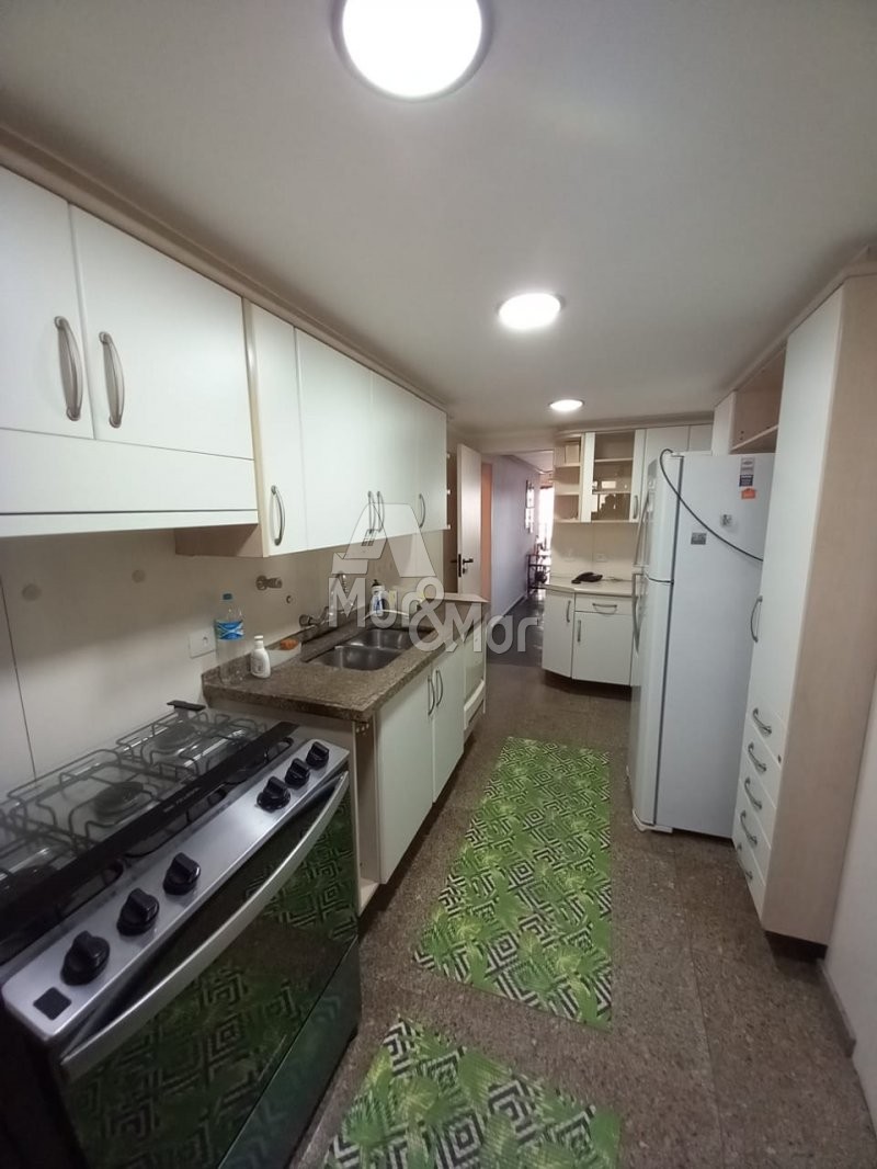 Apartamento à venda com 3 quartos, 142m² - Foto 10