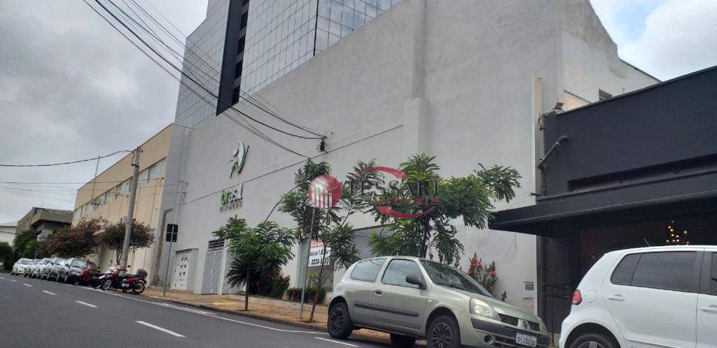 Loja-Salão, 1800 m² - Foto 1