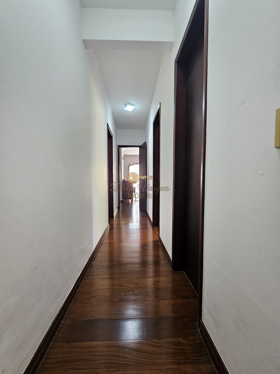 Casa à venda com 3 quartos, 200m² - Foto 25