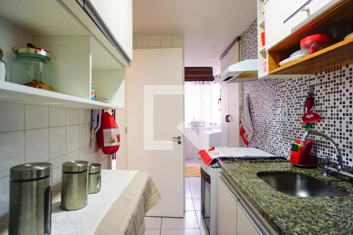 Apartamento à venda com 2 quartos, 69m² - Foto 28