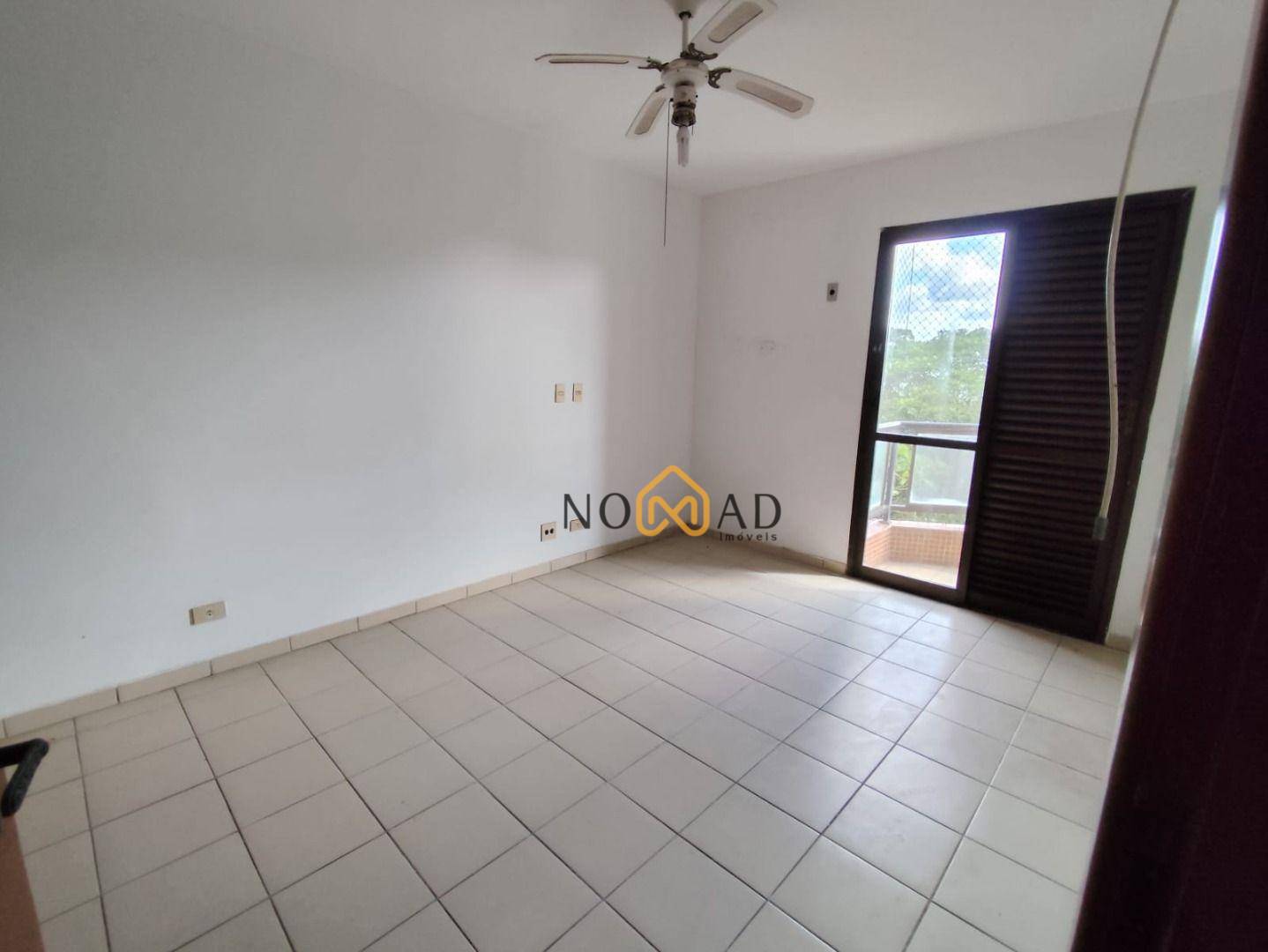 Apartamento à venda com 4 quartos, 195m² - Foto 12