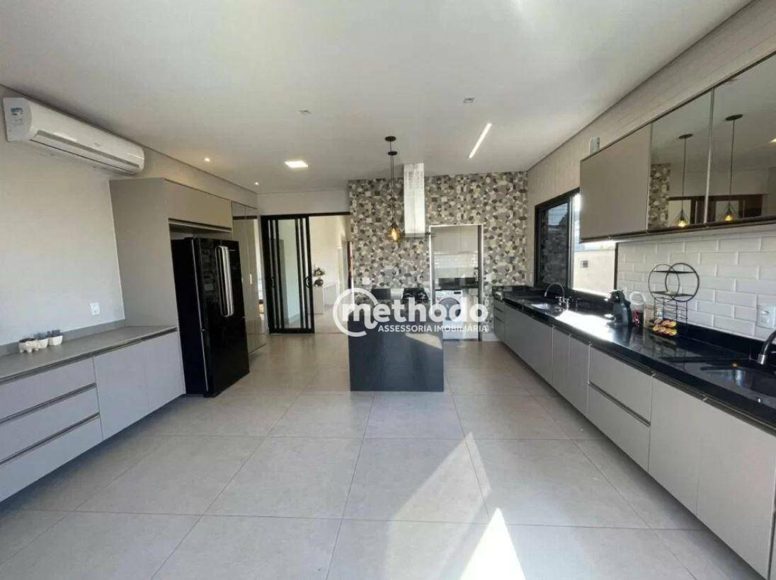 Casa de Condomínio à venda com 3 quartos, 205m² - Foto 9