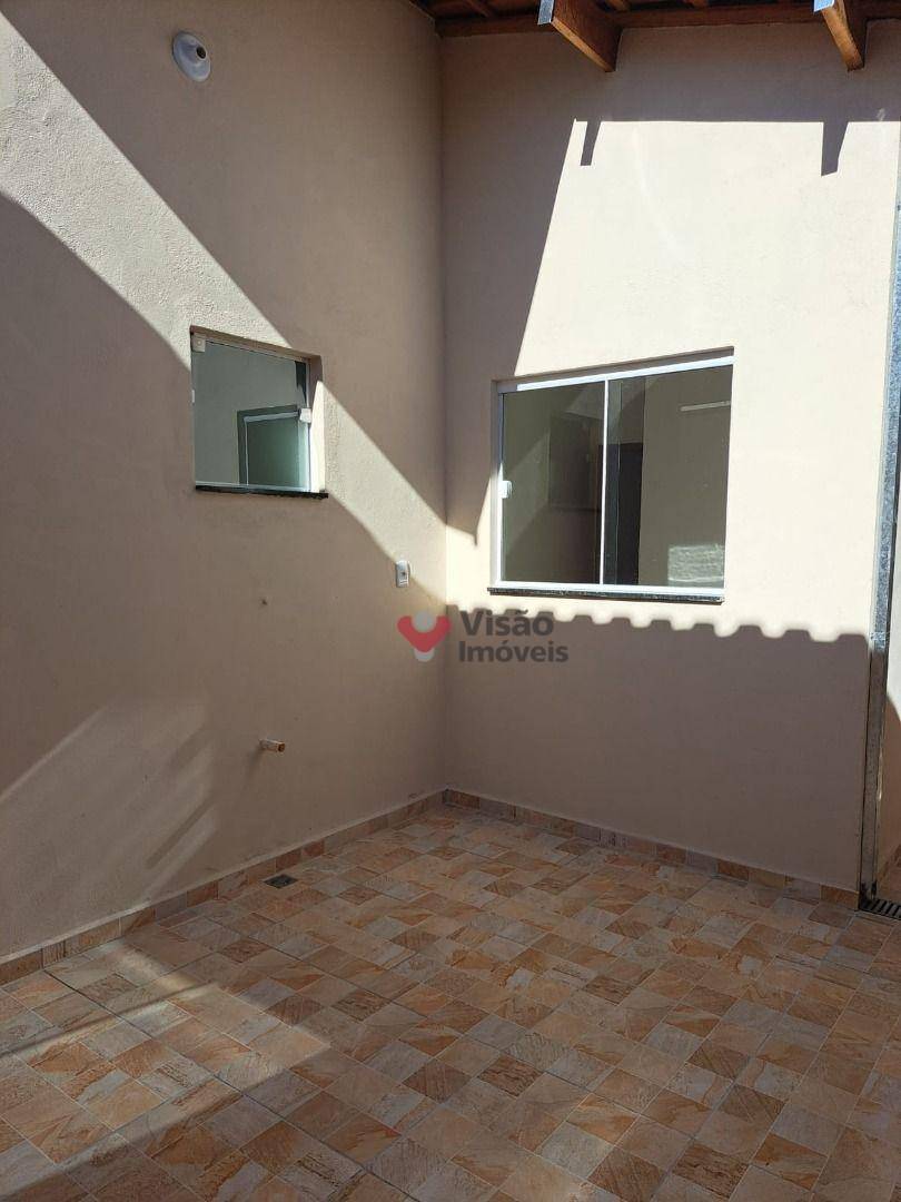 Casa à venda com 2 quartos, 72m² - Foto 16