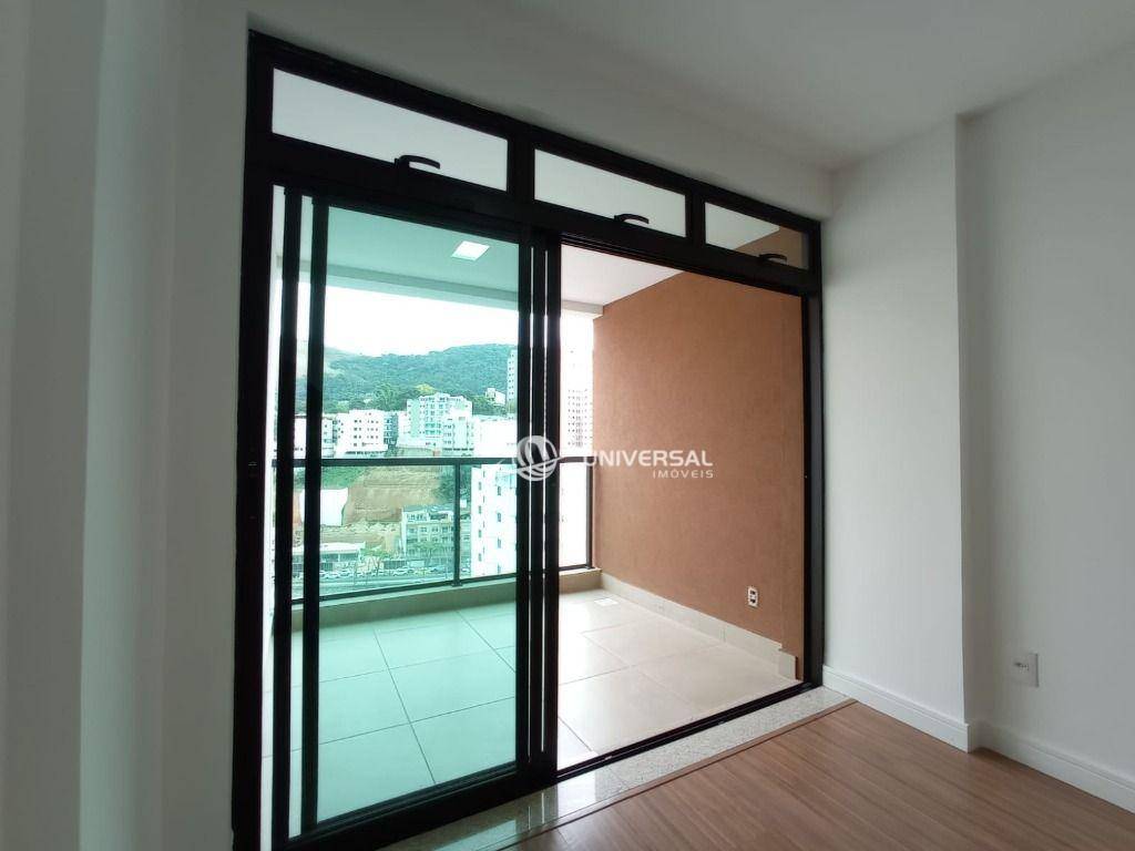 Apartamento para alugar com 2 quartos, 106m² - Foto 5