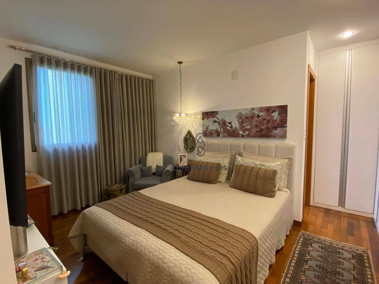 Apartamento à venda com 4 quartos, 244m² - Foto 8