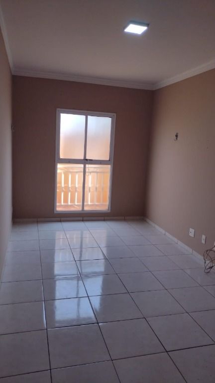 Apartamento para alugar com 2 quartos, 70m² - Foto 1