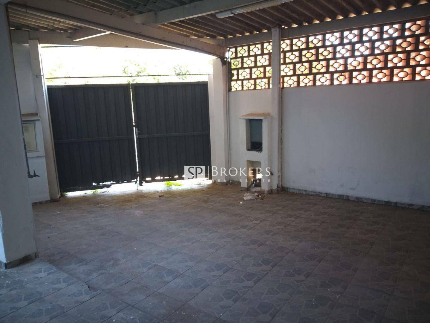 Casa à venda com 3 quartos, 304m² - Foto 8