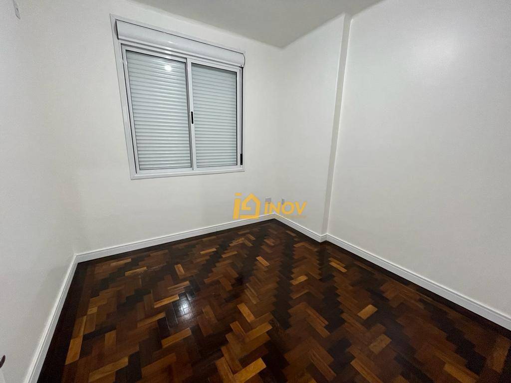 Apartamento à venda com 3 quartos, 120m² - Foto 9