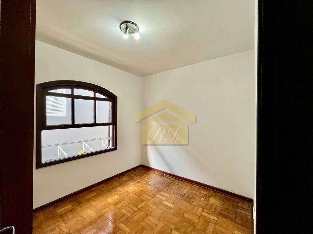 Sobrado à venda e aluguel com 4 quartos, 220m² - Foto 14