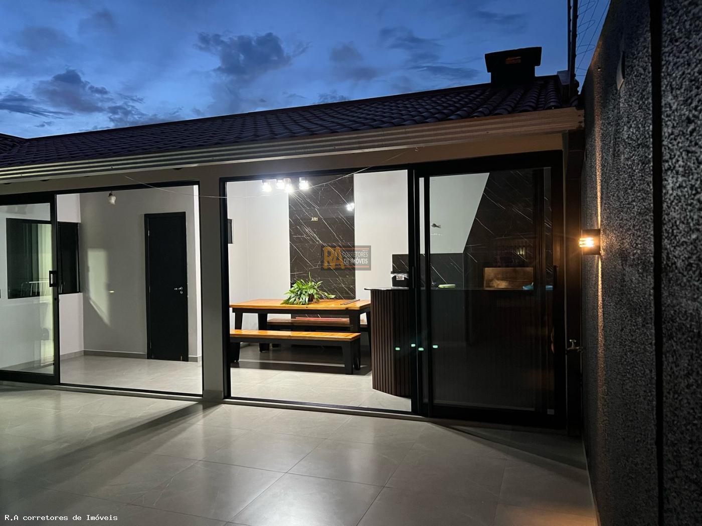 Casa à venda com 3 quartos, 190m² - Foto 14
