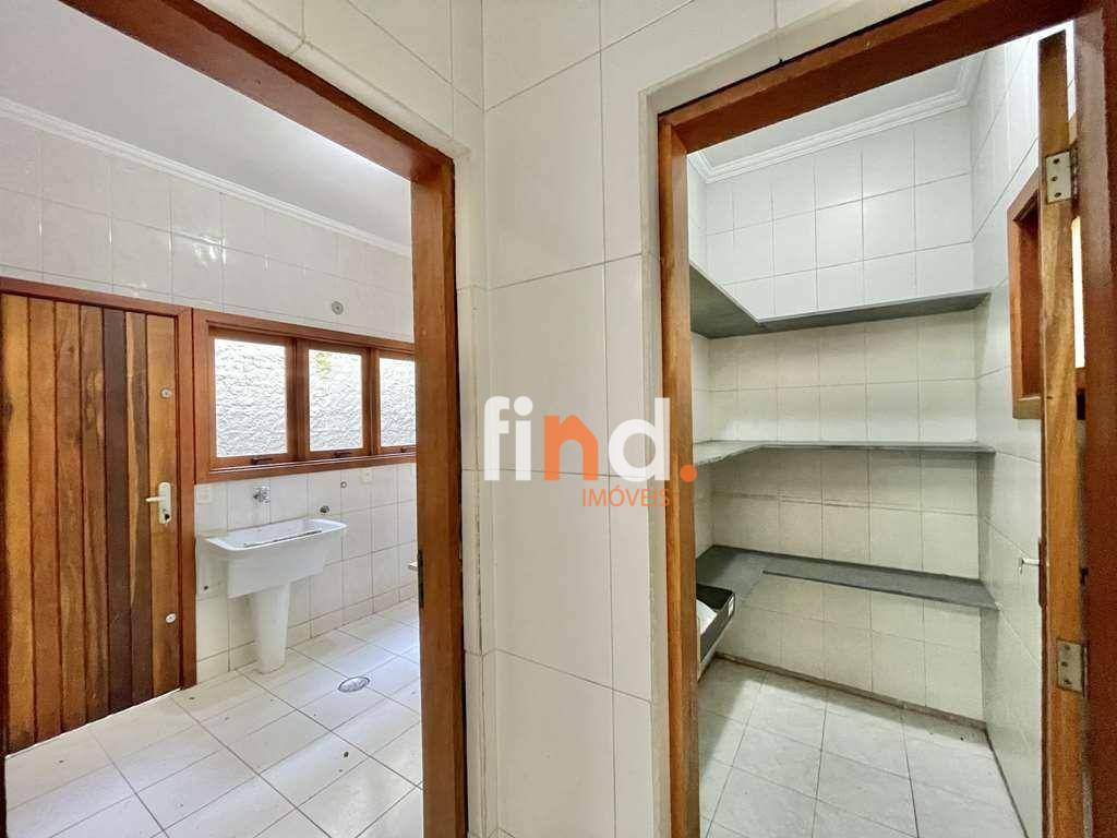 Casa de Condomínio à venda e aluguel com 5 quartos, 311m² - Foto 14