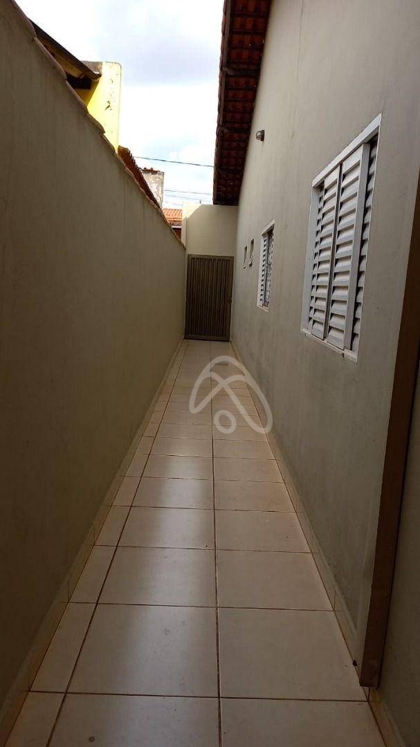 Casa à venda com 3 quartos, 200m² - Foto 8