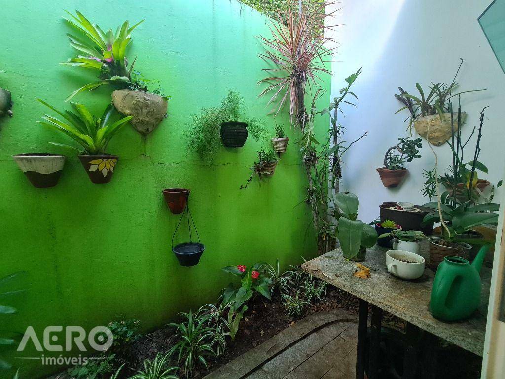 Casa de Condomínio à venda com 3 quartos, 148m² - Foto 13