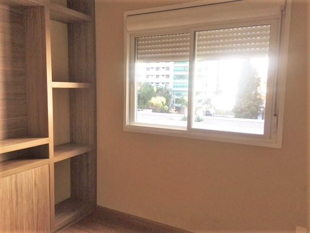 Apartamento para alugar com 2 quartos, 135m² - Foto 14