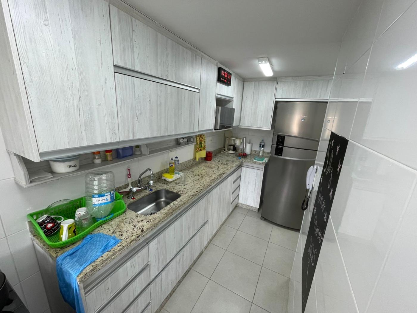 Apartamento à venda com 2 quartos, 69m² - Foto 4