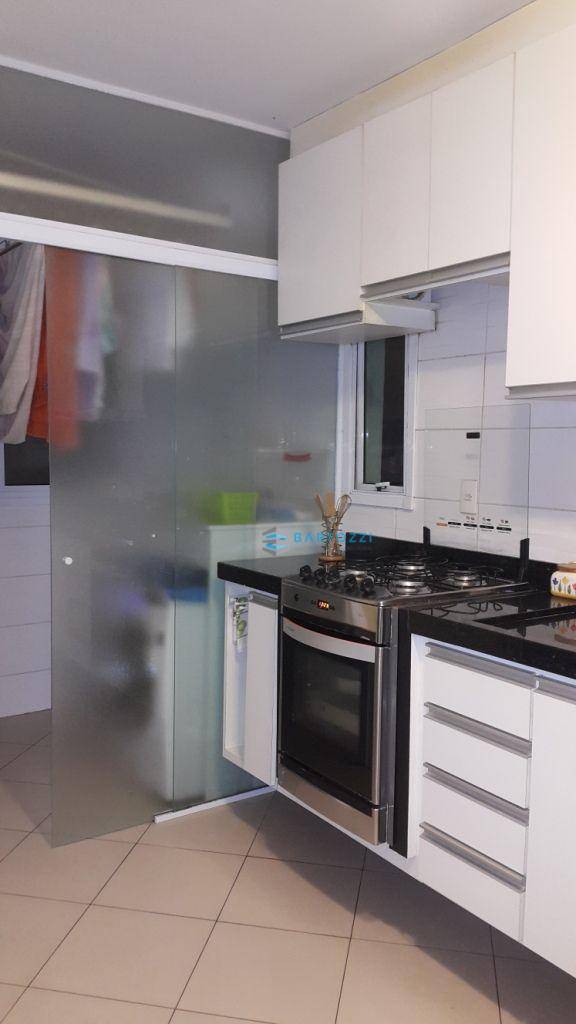 Apartamento à venda com 3 quartos, 91m² - Foto 9