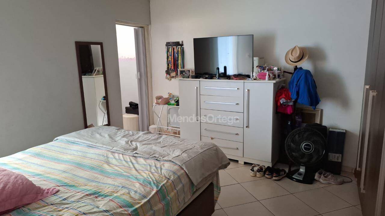 Casa à venda com 2 quartos, 65m² - Foto 5