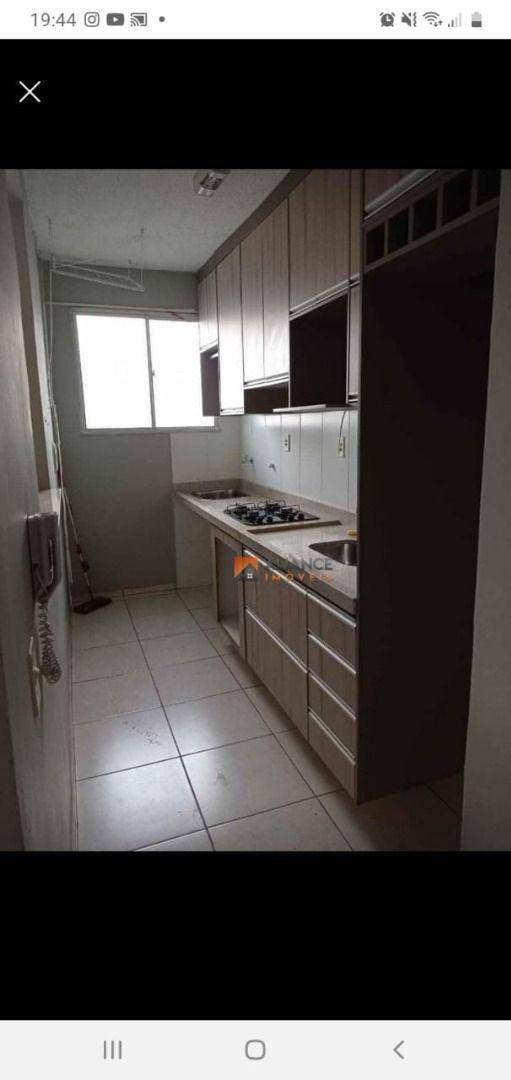 Apartamento à venda com 2 quartos, 45m² - Foto 11