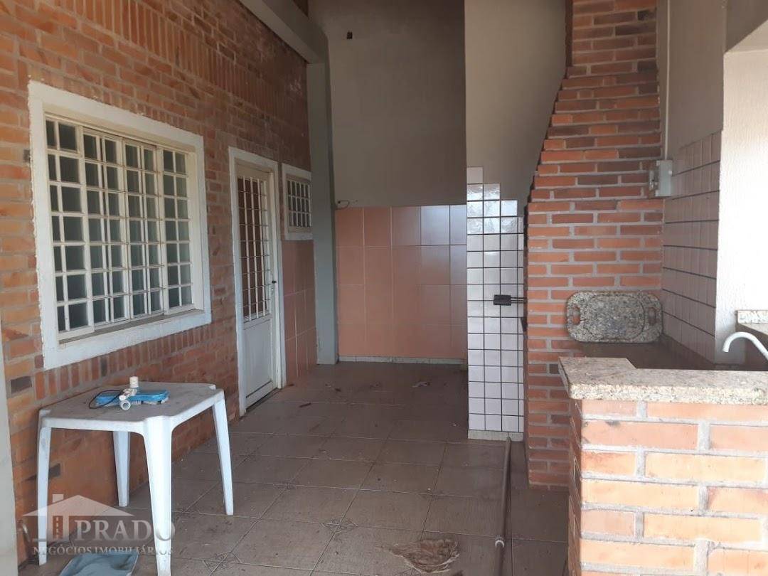 Sobrado à venda com 4 quartos, 200m² - Foto 12