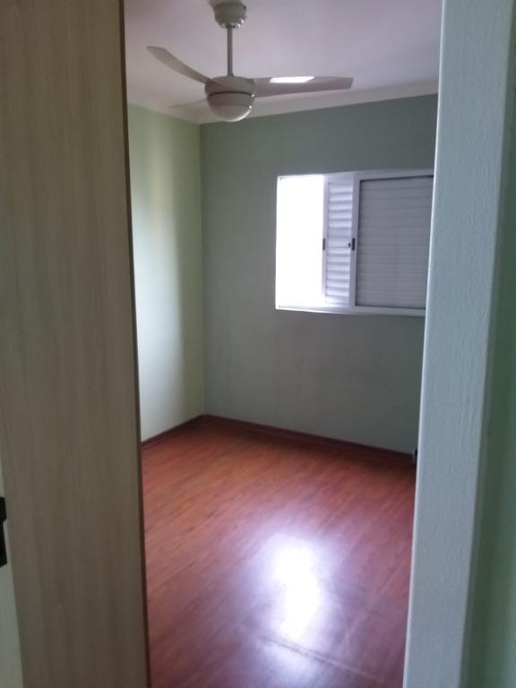 Apartamento à venda com 2 quartos, 49m² - Foto 10