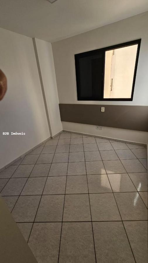 Apartamento à venda com 3 quartos, 76m² - Foto 20